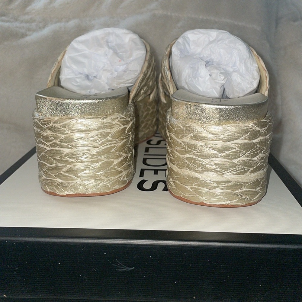 NWT J/SLIDES QUIVER Light Gold Raffia Sandal - Picture 9 of 14